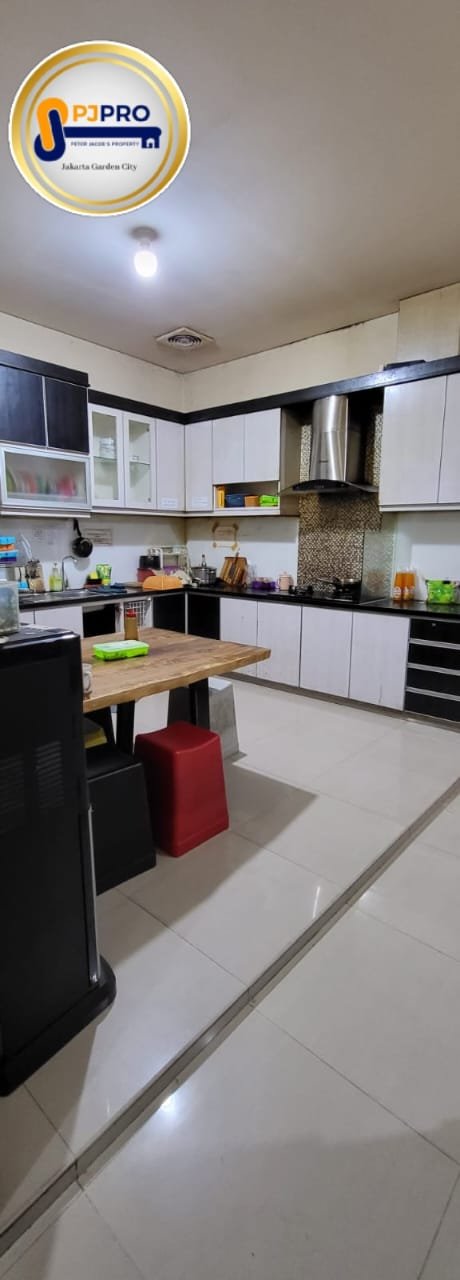 Dijual Ruko 3lantai Pinggir Jalan di Duta Bumi Bekasi