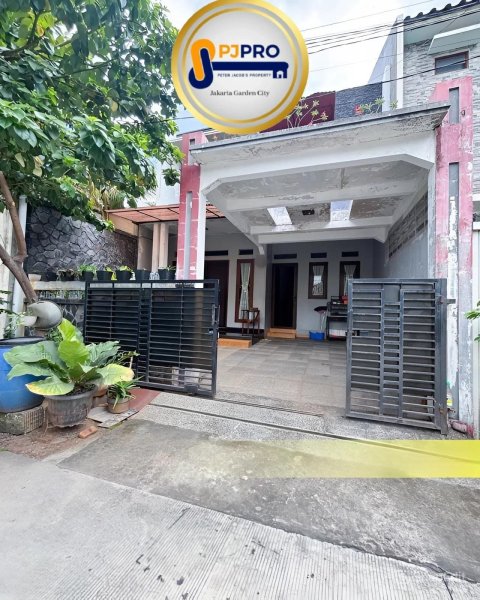 Dijual Rumah Cantik Semi Furnished Bebas Banjir di Komplek Billy Moon