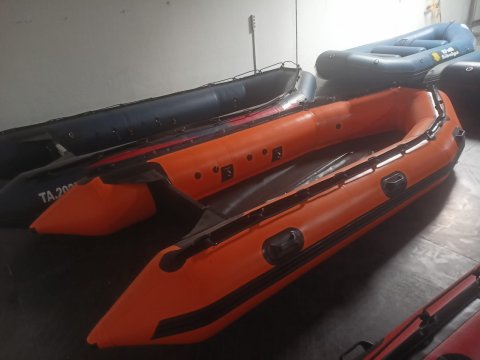 Perahu Karet Ocean 470 Kapasitas 10 Orang