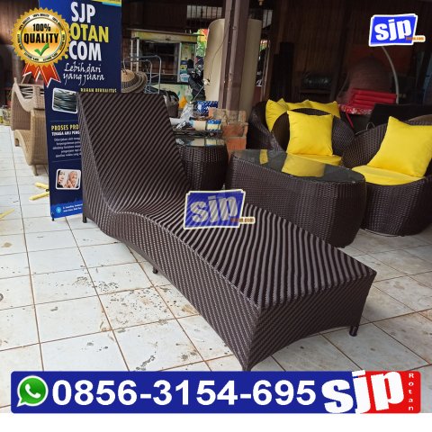 pengrajin sunbed  rattan syentetic sunbed sun lounger kursi santai kolam renang rotan sintetis