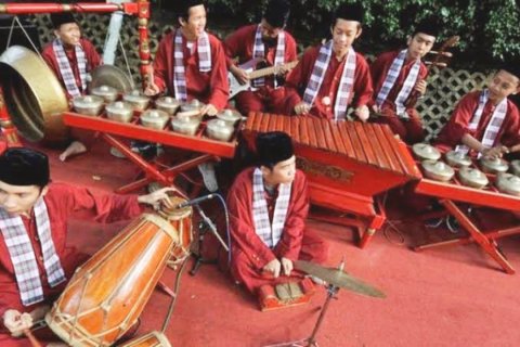 Gambang Kromong Qotrun Nada