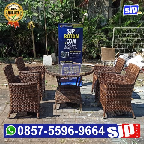 pengrajin 1 set  kursi meja makan rotan sintetis Sofa Rotan Lumajang, Sofa Rotan Magelang, Sofa Rotan Makassar, Sofa Rotan Malaysia, Sofa Rotan Medan, Sofa Rotan Minimalis, Sofa Rotan Minimalis Murah, Sofa Rotan Minimalis Surabaya, Sofa Rotan Minimalis Yogyakarta,