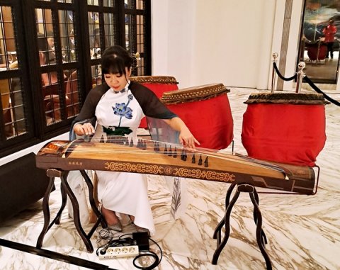 Musik Guzheng Erhu Ci Santi