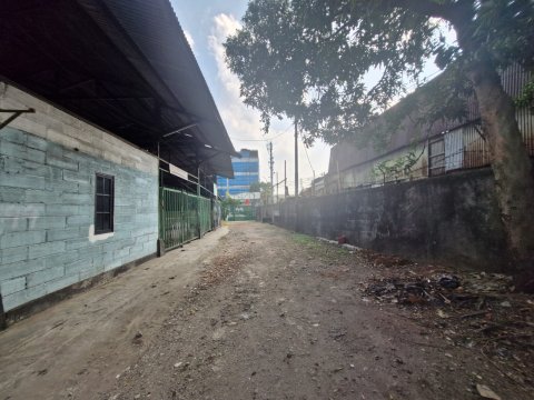 Disewakan Gudang Zona Bisnis Akses Kontainer di Pondok Bambu Jakarta Timur