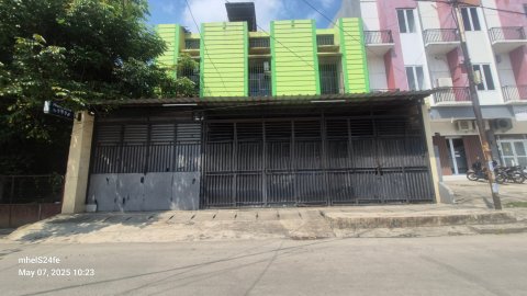 Dijual ruko gandeng 3 unit traffic ramai area bebas banjir di Harapan Indah 1 Bekasi