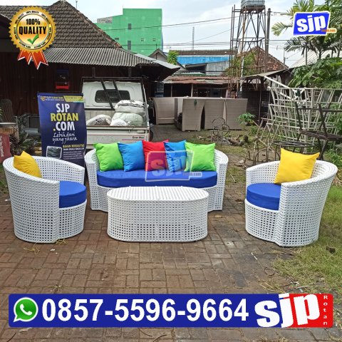 pengrajin jual sofa rotan sintetis indoor dan outdoor Rattan Lounge Sofa Bed, Rattan Lounge Sofa Bed Outdoor, Rattan Lounge Sofa Bett, Rattan Sofa Lounge, Rattan Sofa Lounge Chair, Rattan Sofa Lounge Set, Rattan Sofa Lounger, Rattan Sofa Lounger Set, Set Sofa Rotan Malaysia, Rattan Outdoor