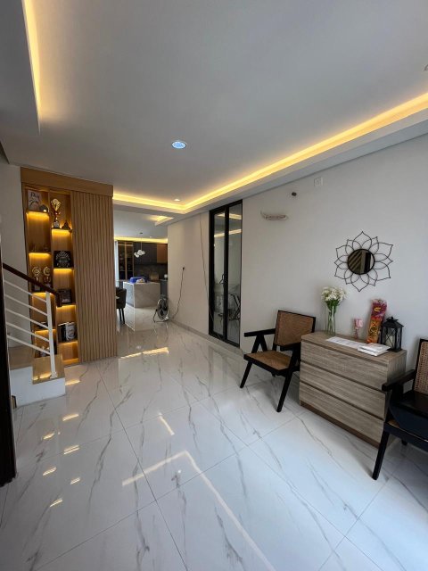 Dijual/Disewakan rumah mewah full furnished di Jakarta Garden City Cluster Shinano Jakarta Timur