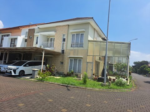 Dijual Rumah Posisi Hook di Cluster Lantana Jakarta Garden City Jakarta Timur
