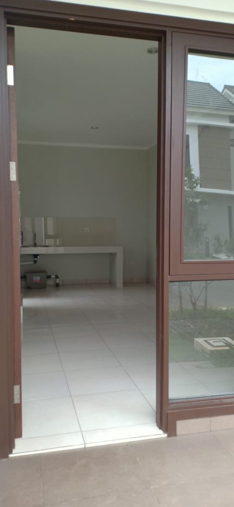 Dijual Rumah Bangunan Baru Terawat Furnished Siap Huni di Olive Residence - The Orchard Summarecon Bekasi