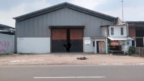 Disewakan Gudang Siap Pakai Pinggir Jalan di Perjuangan Bekasi