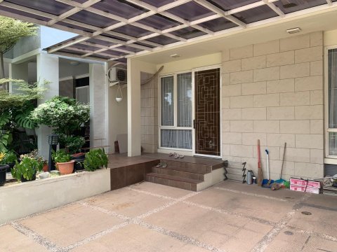 Dijual Rumah Bagus Area Bebas Banjir di Harapan Indah Cluster Adara Bekasi