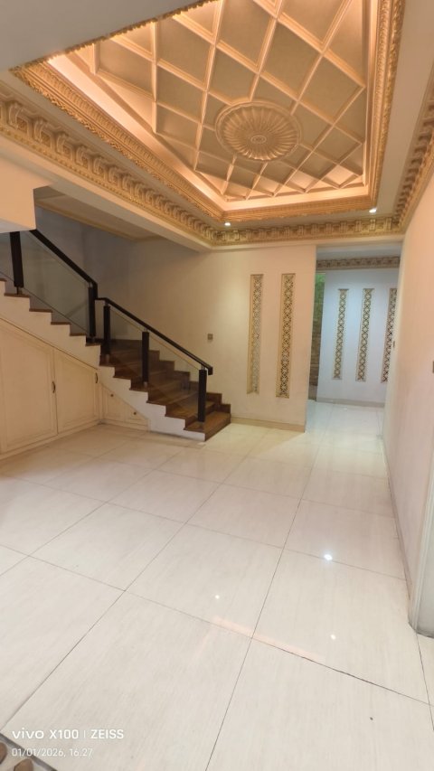 Dijual Rumah Mewah Full Furnished di Taman Palem Cengkareng, Jakarta Barat