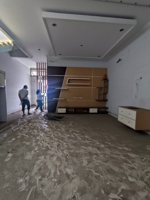 Dijual Rumah Semi Furnished di Kayu Putih Jakarta Timur