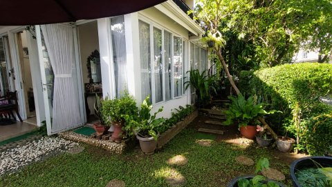 Dijual Rumah Posisi Hook Lingkungan Asri di Cluster Grand Galaxy Bekasi