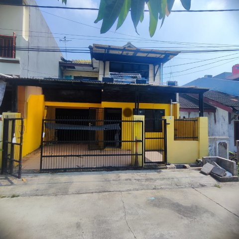 Dijual Rumah 2 Lantai Siap Huni dengan Harga Murah di Harapan Indah 1 Bekasi
