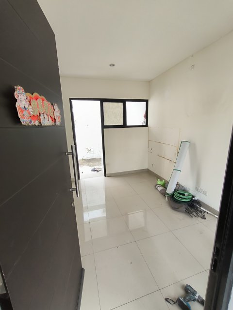 Dijual Rumah Harga Murah Siap Huni di Harapan Indah Cluster Lavesh (Phase 2) Bekasi