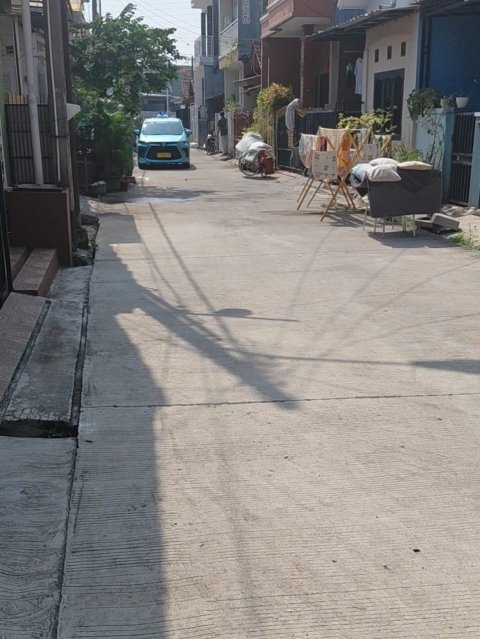 Dijual Rumah Posisi Hook dengan Harga Murah di Taman Harapan Baru Bekasi