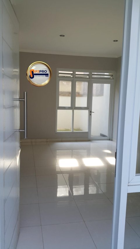 Dijual/Disewakan Rumah Siap Huni di Metland Menteng Jakarta Timur