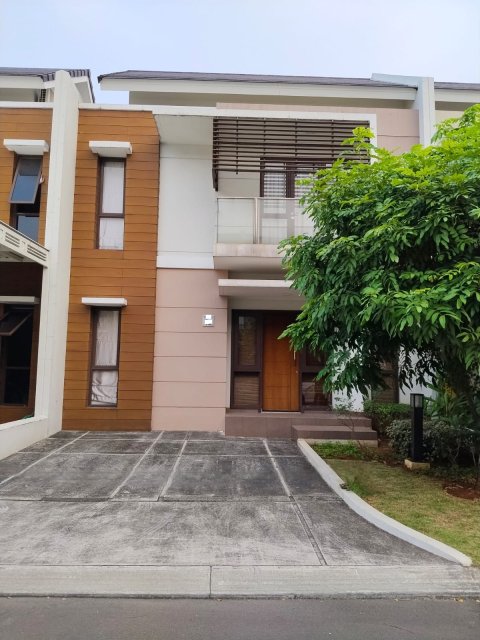 Dijual rumah full furnished type vermilion premium di The Orchard Summarecon Bekasi Cluster Burgundy